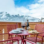 Flat #1, Aberot, Wengen, Switzerland Венген